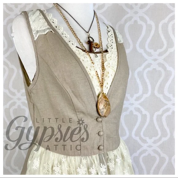A’reve Peplum Lace Layered Tunic Vest Style Top - Picture 5 of 14